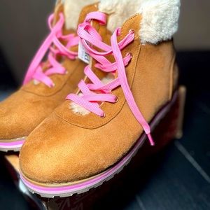 Suede boots